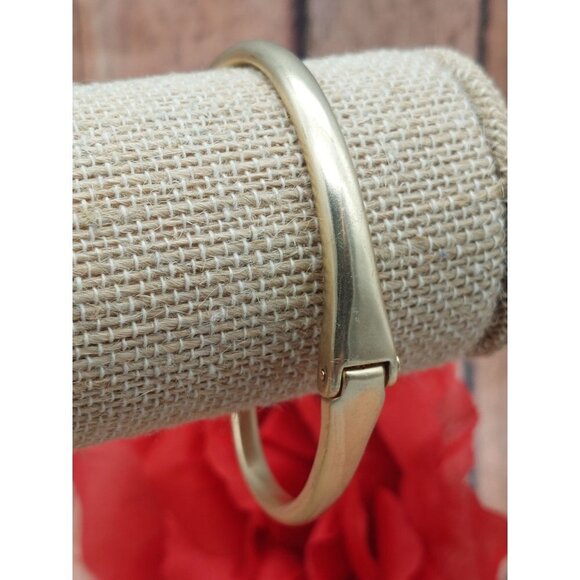 Lucky Brand Brushed Gold Tone Cuff  Bangle Bracelet Hinged Butterflies Crystal - Picture 9 of 11